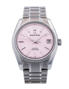 Luxury pre-owned watches still within the manufacturer’s warranty